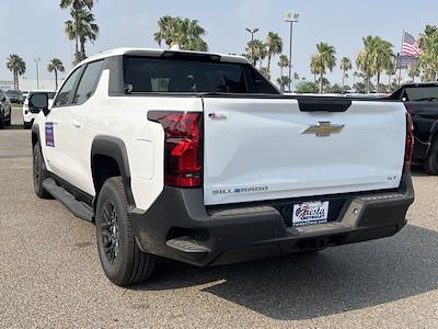 2024 Chevrolet Silverado EV Crew Cab 4WD, Pickup for sale #F06475 - photo 2