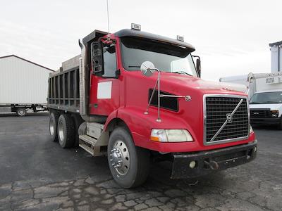 Used 2006 Volvo VNM 6x4, Dump Truck for sale #16886 - photo 1