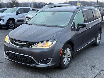 Used 2017 Chrysler Pacifica Touring L FWD, Minivan for sale #25W1778A - photo 1