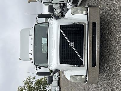 Used 2016 Volvo VNL 4x2, Semi Truck for sale #644023 - photo 2