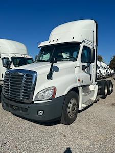 Used 2016 Freightliner Cascadia Day Cab 6x4, Semi Truck for sale #646831 - photo 1