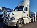 2016 Freightliner Cascadia Day Cab 6x4, Semi Truck for sale #647292 - photo 1