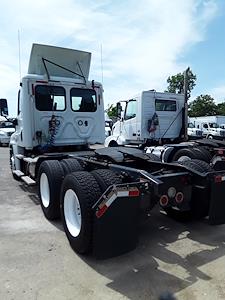 Used 2018 Freightliner Cascadia Day Cab 6x4, Semi Truck for sale #776597 - photo 2