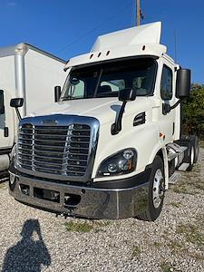 Used 2018 Freightliner Cascadia Day Cab 6x4, Semi Truck for sale #785434 - photo 1