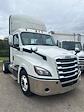 2019 Freightliner Cascadia Day Cab 4x2, Semi Truck for sale #798286 - photo 4