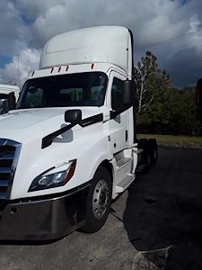 Used 2020 Freightliner Cascadia Day Cab 6x4, Semi Truck for sale #877555 - photo 1