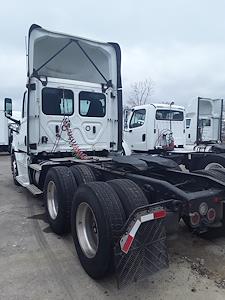 Used 2020 Freightliner Cascadia Day Cab 6x4, Semi Truck for sale #877556 - photo 2