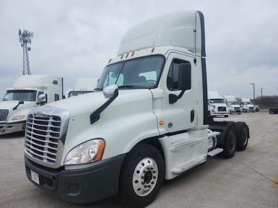 Used 2020 Freightliner Cascadia Day Cab 6x4, Semi Truck for sale #248894 - photo 1