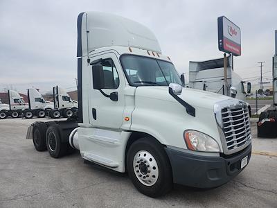 2020 Freightliner Cascadia Day Cab 6x4, Semi Truck for sale #248894 - photo 1