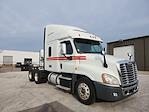 Used 2017 Freightliner Cascadia Sleeper Cab 6x4, Semi Truck for sale #675497 - photo 4