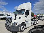 Used 2017 Freightliner Cascadia Day Cab 6x4, Semi Truck for sale #664061 - photo 1
