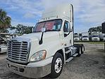 Used 2017 Freightliner Cascadia Day Cab 6x4, Semi Truck for sale #670280 - photo 1