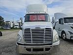 Used 2017 Freightliner Cascadia Day Cab 6x4, Semi Truck for sale #670280 - photo 3