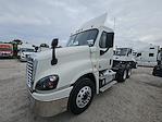Used 2017 Freightliner Cascadia Day Cab 6x4, Semi Truck for sale #671887 - photo 1