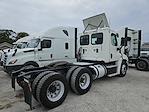 Used 2017 Freightliner Cascadia Day Cab 6x4, Semi Truck for sale #671887 - photo 5