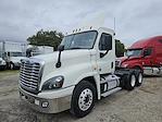Used 2017 Freightliner Cascadia Day Cab 6x4, Semi Truck for sale #671893 - photo 1