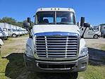 Used 2017 Freightliner Cascadia Day Cab 4x2, Semi Truck for sale #673092 - photo 3
