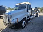 Used 2018 Freightliner Cascadia Sleeper Cab 6x4, Cab Chassis for sale #682076 - photo 1