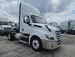 Used 2019 Freightliner Cascadia Day Cab 4x2, Semi Truck for sale #790814 - photo 2