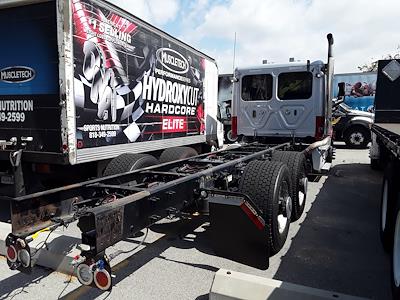 2020 Freightliner Cascadia Day Cab 6x4, Cab Chassis for sale #247420 - photo 2