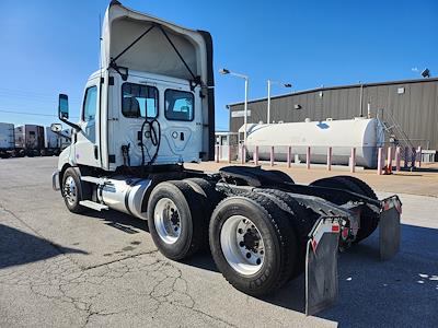 Used 2020 Freightliner Cascadia Day Cab 6x4, Semi Truck for sale #273937 - photo 2