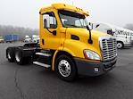 Used 2017 Freightliner Cascadia Day Cab 6x4, Semi Truck for sale #675187 - photo 4