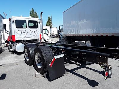 2020 Freightliner Cascadia Day Cab 6x4, Cab Chassis for sale #247422 - photo 2