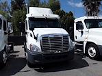 Used 2018 Freightliner Cascadia Day Cab 4x2, Semi Truck for sale #753540 - photo 3