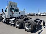 Used 2020 Freightliner Cascadia Day Cab 6x4, Semi Truck for sale #894561 - photo 2