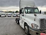 Used 2015 Freightliner Cascadia Day Cab 6x4, Semi Truck for sale #325229 - photo 4