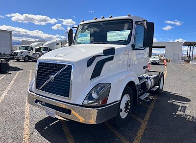 Used 2016 Volvo VNL 4x2, Semi Truck for sale #387739 - photo 1