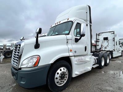 2016 Freightliner Cascadia Day Cab 6x4, Semi Truck for sale #648292 - photo 1