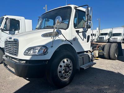 Used 2018 Freightliner M2 106 Conventional Cab 4x2, Cab Chassis for sale #680251 - photo 1