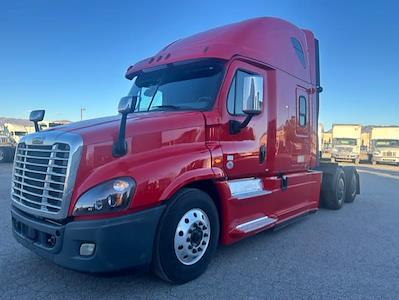 Used 2019 Freightliner Cascadia Sleeper Cab 6x4, Semi Truck for sale #809562 - photo 1