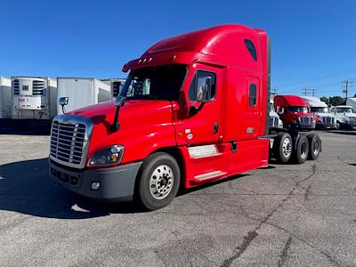 Used 2019 Freightliner Cascadia Sleeper Cab 8x4, Semi Truck for sale #809605 - photo 1