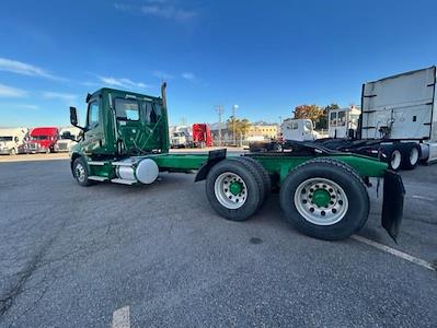 2020 Freightliner Cascadia Day Cab 6x4, Semi Truck for sale #877845 - photo 2