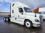 Used 2018 Freightliner Cascadia Sleeper Cab 6x4, Semi Truck for sale #749596 - photo 4