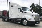 Used 2017 Kenworth T680 6x4, Semi Truck for sale #489235 - photo 1