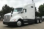 Used 2017 Kenworth T680 6x4, Semi Truck for sale #489235 - photo 15