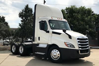 Used 2020 Freightliner Cascadia Day Cab 6x4, Semi Truck for sale #499479 - photo 1