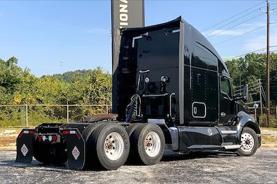 Used 2018 Kenworth T680 6x4, Semi Truck for sale #489656 - photo 2