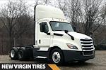 Used 2019 Freightliner Cascadia Day Cab 6x4, Semi Truck for sale #497212 - photo 1