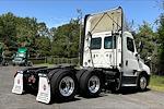 Used 2020 Freightliner Cascadia Day Cab 6x4, Semi Truck for sale #499503 - photo 2