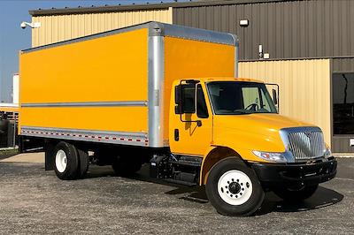 Used 2018 International DuraStar 4300 4x2, Box Truck for sale #487923 - photo 1