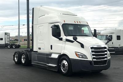Used 2019 Freightliner Cascadia Sleeper Cab 6x4, Semi Truck for sale #494640 - photo 1