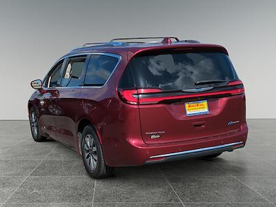 2021 Chrysler Pacifica FWD, Minivan for sale #J-E555770R - photo 2