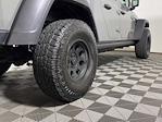 2021 Jeep Gladiator 4x4, Pickup #D202711 - photo 3