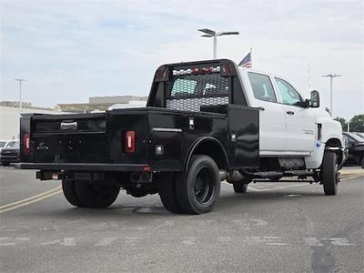 2024 Chevrolet Silverado 5500 Crew Cab DRW 4x4, Knapheide PGTD Gooseneck Flatbed Truck for sale #CTR1586 - photo 2