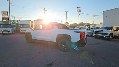 2024 Chevrolet Silverado EV Crew Cab 4WD, Pickup for sale #3140747 - photo 2