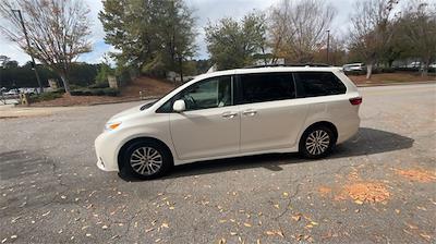 Used 2019 Toyota Sienna XL 4x2, Minivan for sale #AKFL01952A - photo 2